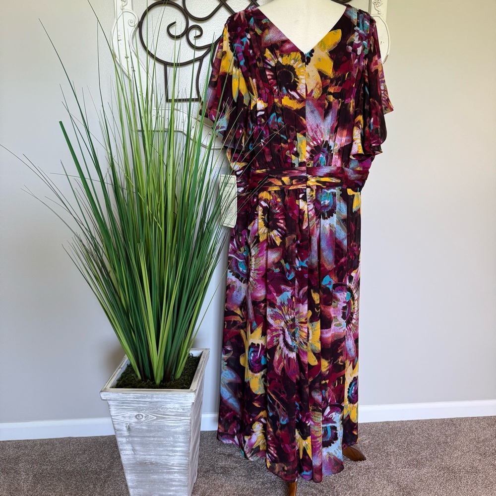 NWT ROAMAN’S Size 24W Gorgeous Dress with Flutter Sleeve - Picture 4 of 6